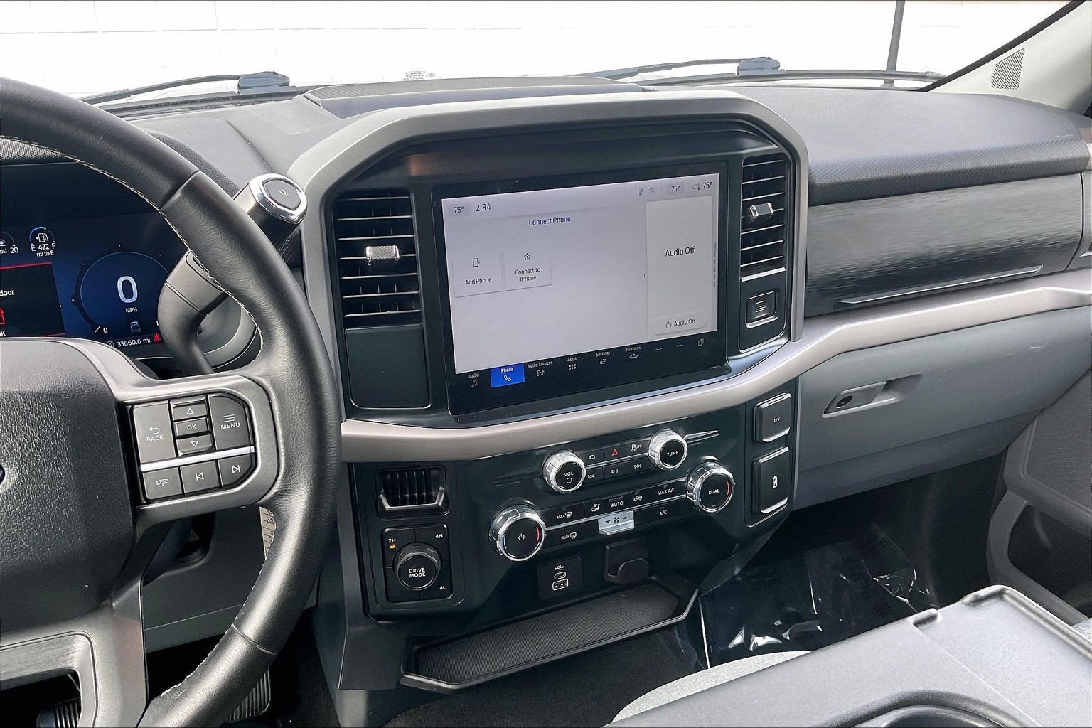 Used 2025 Ford F150 XLT w/ Equipment Group 301A Standard AWD/4WD image 7