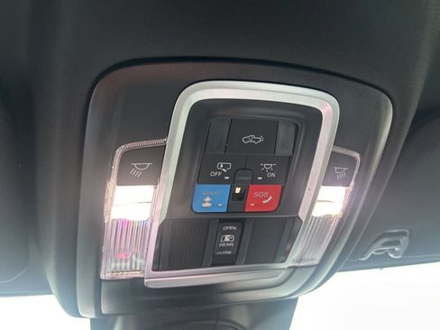 New 2026 RAM 2500 Laramie AWD/4WD image 31