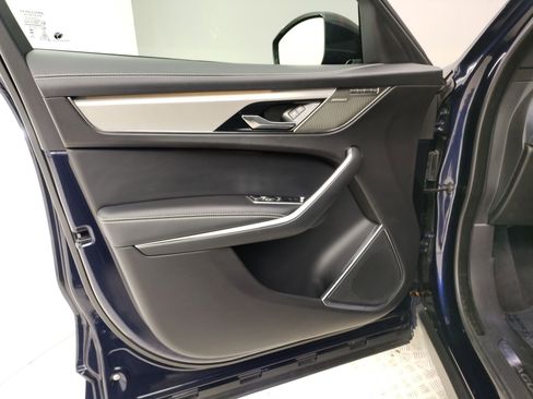 Used 2024 Jaguar F-PACE R-Dynamic S image 10