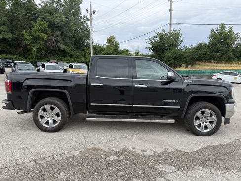 Used 2018 GMC Sierra 1500 SLT AWD/4WD image 8