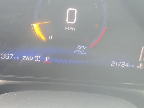 Used 2025 Chevrolet TrailBlazer LT AWD/4WD image 8