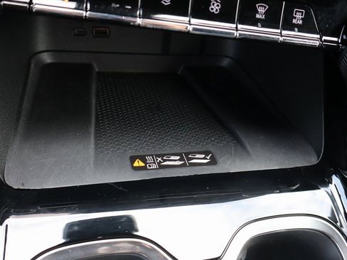 Used 2024 Chevrolet Traverse Z71 image 14