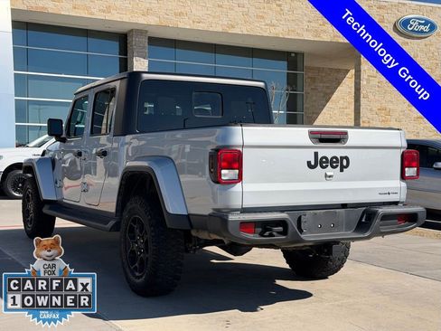 Used 2023 Jeep Gladiator Sport image 11