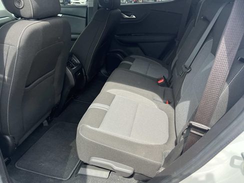 Used 2024 Chevrolet Blazer LT w/ Convenience Package FWD image 12