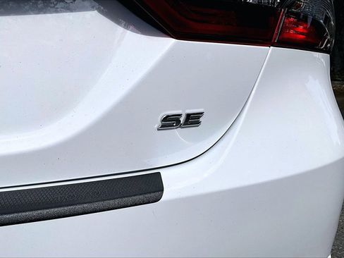 Used 2023 Toyota Camry SE image 21