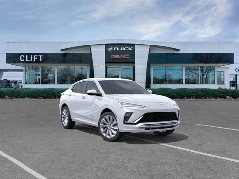 New 2026 Buick Envista Avenir image 2