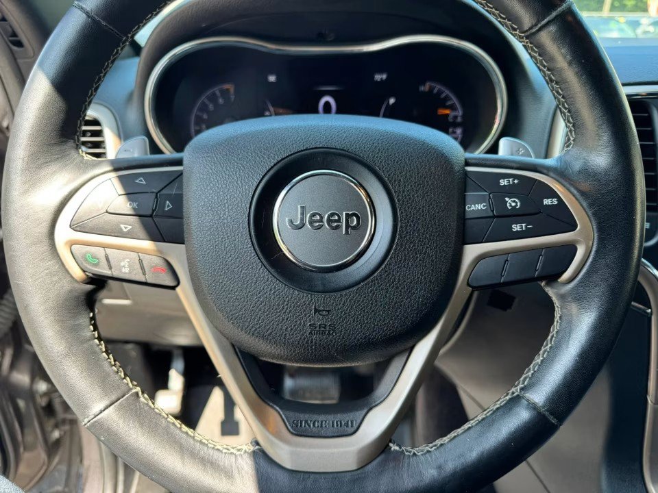 Used 2016 Jeep Grand Cherokee Limited w/ Trailer Tow Group IV AWD/4WD image 21