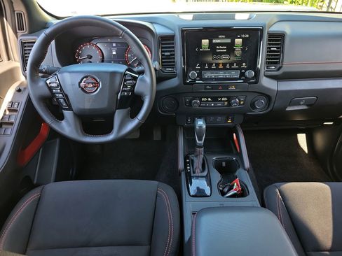 Used 2024 Nissan Frontier Pro-X w/ Pro Convenience Package RWD image 16