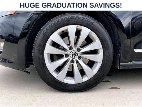 Used 2014 Volkswagen Passat TDI SEL Premium FWD image 9