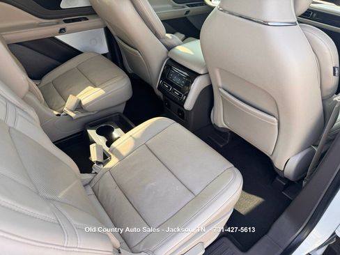 Used 2020 Lincoln Aviator Reserve w/ Equipment Group 202A AWD/4WD image 11