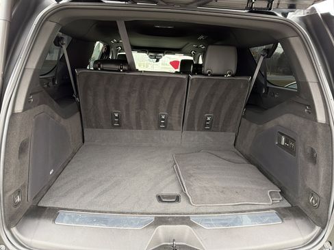 Used 2023 Cadillac Escalade ESV Premium Luxury w/ Performance Package image 30