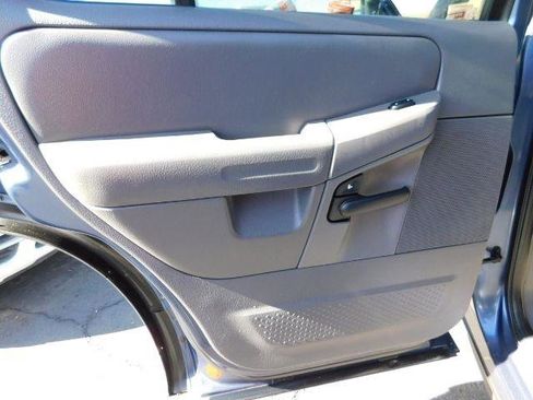 Used 2002 Ford Explorer XLT image 13