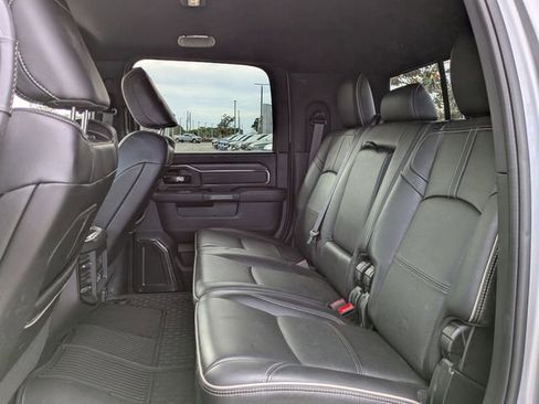 Used 2022 RAM 2500 Limited AWD/4WD image 10