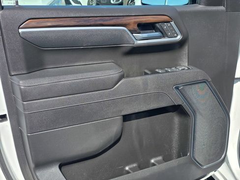 Used 2025 GMC Sierra 1500 SLT RWD image 13