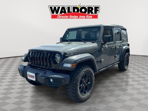 Used 2021 Jeep Wrangler Unlimited Sport AWD/4WD image 3