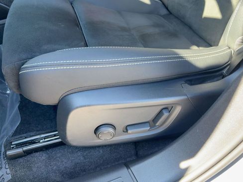 Certified 2023 Volvo C40 P8 Recharge Ultimate w/ Protection Package Premier image 14