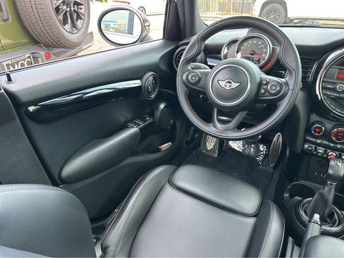 Used 2016 MINI Cooper S image 19