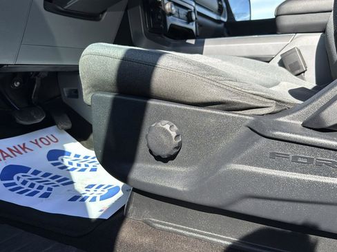 Used 2022 Ford F150 XLT image 11