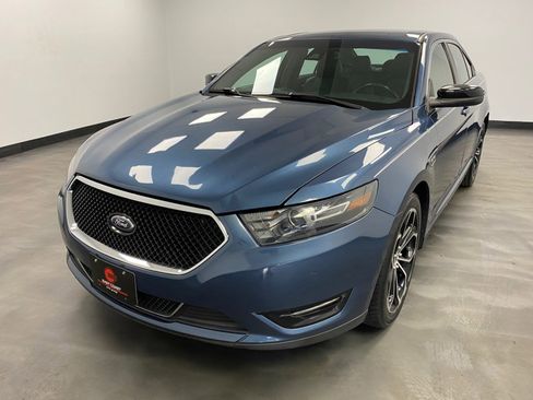 Used 2018 Ford Taurus SHO AWD/4WD image 2