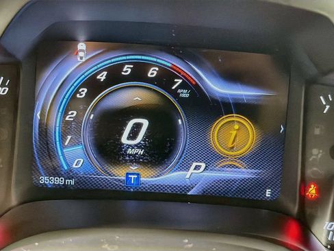 Used 2019 Chevrolet Corvette Stingray Coupe RWD image 12
