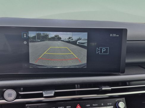 Used 2025 Hyundai Tucson SE FWD image 24