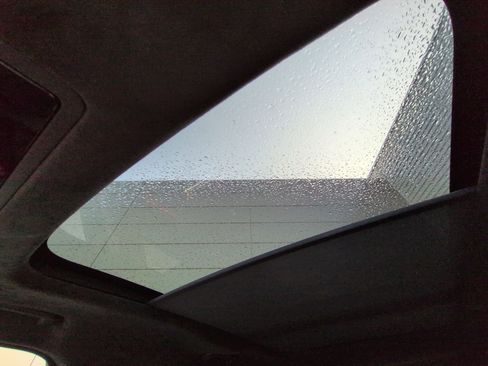 Used 2024 Jaguar F-PACE SVR image 24