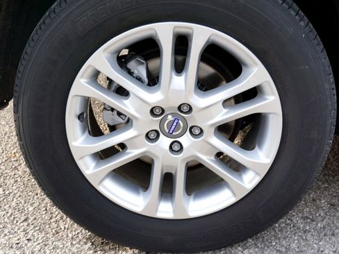 Used 2015 Volvo XC60 T5 Platinum image 11