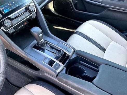 Used 2019 Honda Civic EX image 11