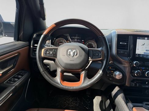 Used 2022 RAM 1500 Limited AWD/4WD image 15