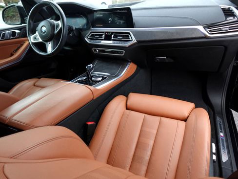 Used 2022 BMW X5 xDrive40i w/ M Sport Package image 20