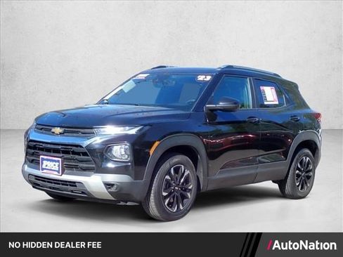 Used 2023 Chevrolet TrailBlazer LT w/ Convenience Package AWD/4WD image 1