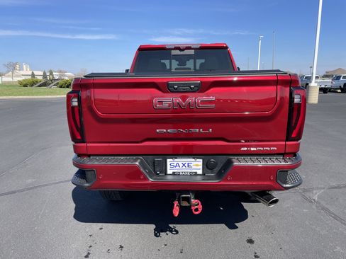 Certified 2024 GMC Sierra 3500 Denali w/ Technology Package AWD/4WD image 4
