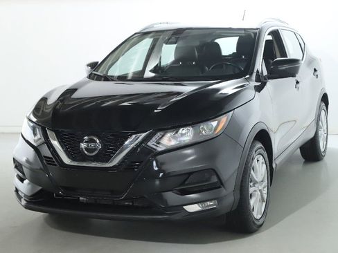 Used 2022 Nissan Rogue Sport SV w/ Technology Package AWD/4WD image 4