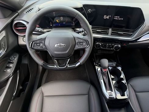 New 2026 Chevrolet Trax RS w/ Sunroof Package FWD image 12