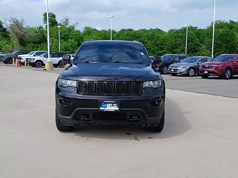 Used 2021 Jeep Grand Cherokee Freedom Edition RWD image 3