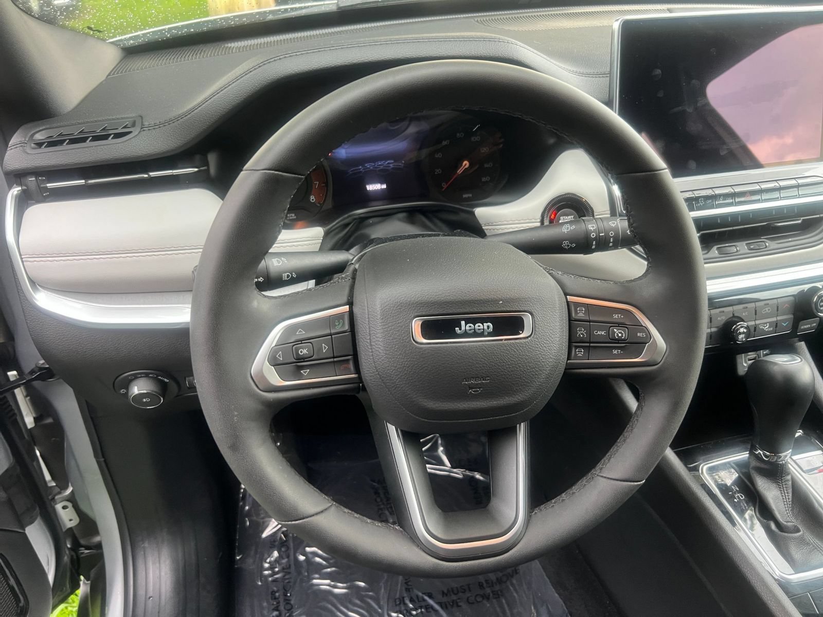 Used 2025 Jeep Compass Limited AWD/4WD image 24