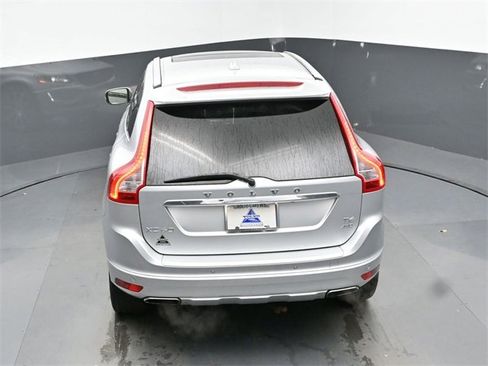 Used 2017 Volvo XC60 T6 Inscription w/ Climate Package image 20