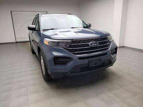 Used 2021 Ford Explorer XLT image 14