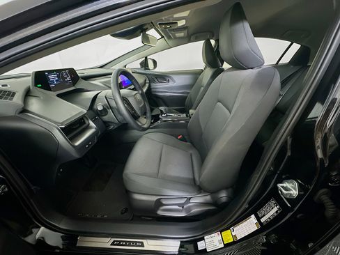 Used 2024 Toyota Prius LE image 13