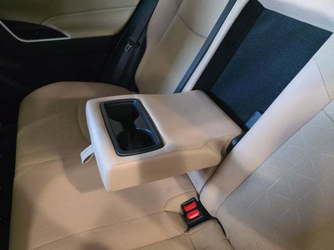 Used 2025 Toyota RAV4 XLE image 25