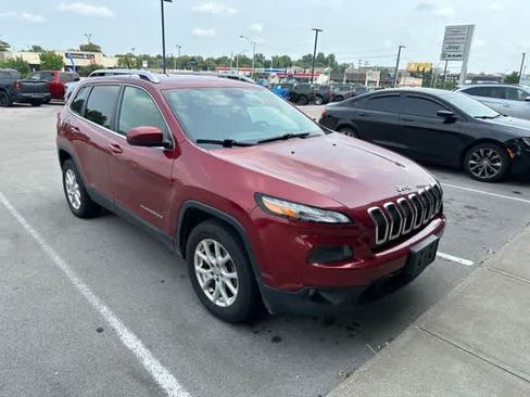 Used 2014 Jeep Cherokee Latitude AWD/4WD image 19
