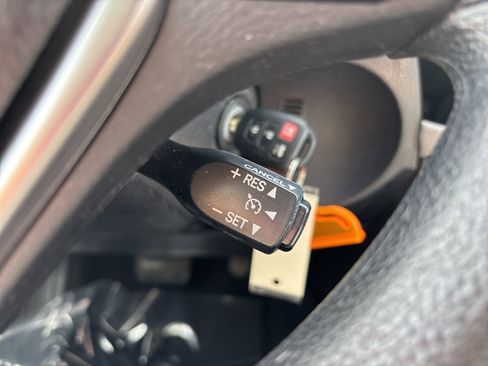 Used 2015 Toyota Corolla LE image 26