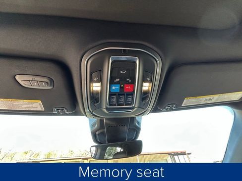 Used 2025 Jeep Wagoneer S Limited image 39