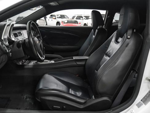 Used 2014 Chevrolet Camaro SS w/ RS Package RWD image 3