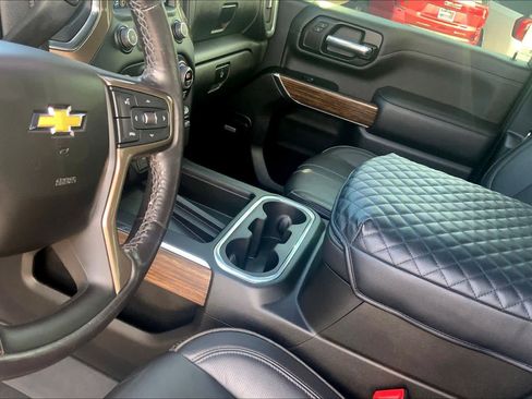 Used 2022 Chevrolet Silverado 2500 High Country w/ Z71 Off-Road Package AWD/4WD image 16