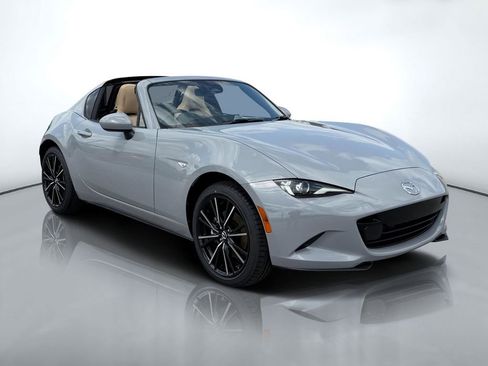 New 2026 MAZDA MX-5 Miata RF Grand Touring RWD image 2