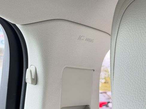 Used 2020 Volvo S60 T5 Momentum w/ Protection Package image 27