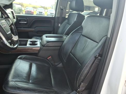 Used 2015 GMC Sierra 1500 SLT w/ Suspension Package, Off-Road image 11