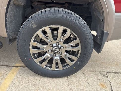 Used 2016 Nissan Titan Platinum Reserve AWD/4WD image 14