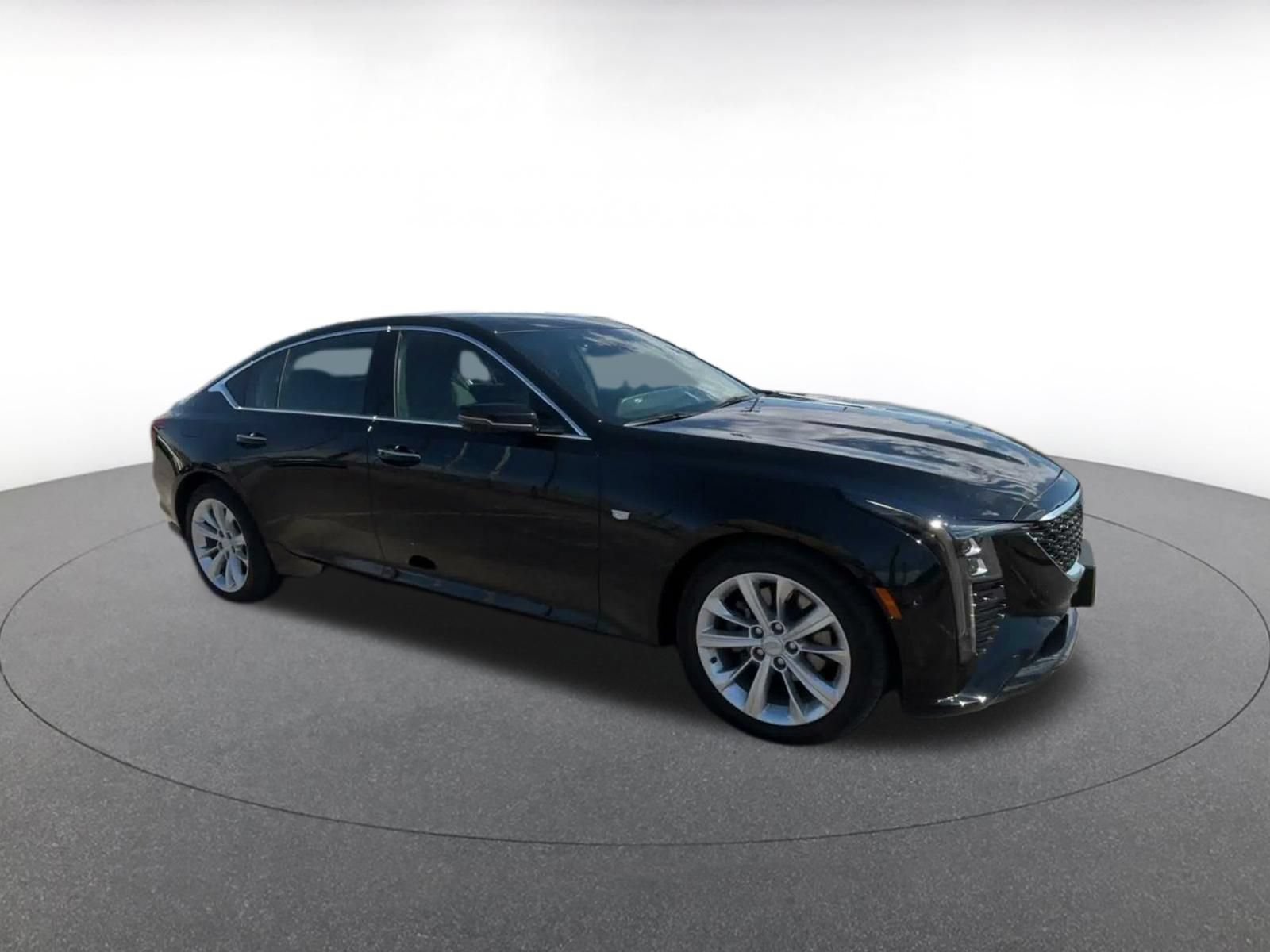 Used 2026 Cadillac CT5 Premium Luxury RWD image 2
